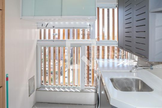 Cozinha e Área de Serviço de apartamento à venda com 2 quartos, 73m² em Perdizes, São Paulo