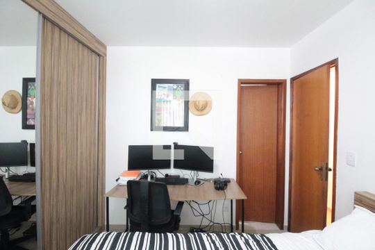 Suite de apartamento à venda com 3 quartos, 90m² em Serrano, Belo Horizonte