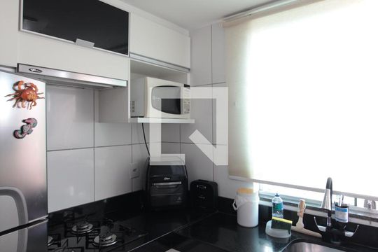 Cozinha e Área de Serviço de apartamento à venda com 3 quartos, 90m² em Serrano, Belo Horizonte