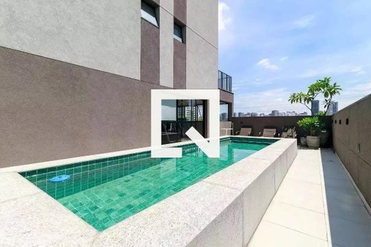 Piscina de kitnet/studio para alugar com 1 quarto, 29m² em Campo Belo, São Paulo