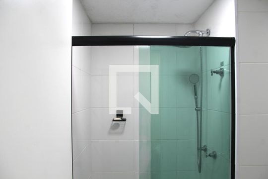 Banheiro Social de apartamento à venda com 2 quartos, 47m² em Vila Galvão, Guarulhos