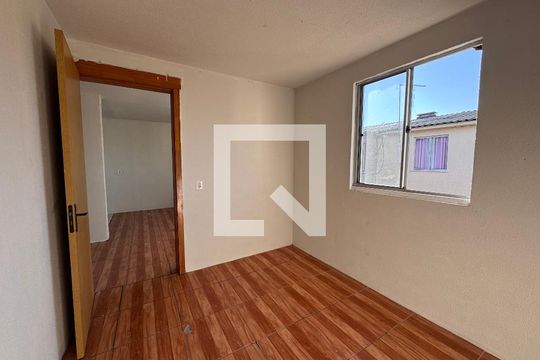 Quarto 1 de apartamento para alugar com 2 quartos, 43m² em São Miguel, São Leopoldo