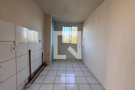 Cozinha de apartamento para alugar com 2 quartos, 43m² em São Miguel, São Leopoldo