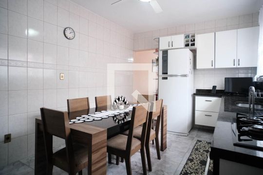 Cozinha de casa à venda com 5 quartos, 190m² em Vila Franci, São Paulo