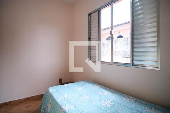 Quarto 2 de casa à venda com 5 quartos, 190m² em Vila Franci, São Paulo