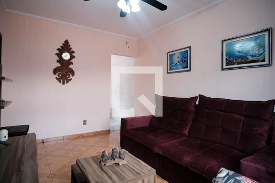 Sala de casa à venda com 5 quartos, 190m² em Vila Franci, São Paulo