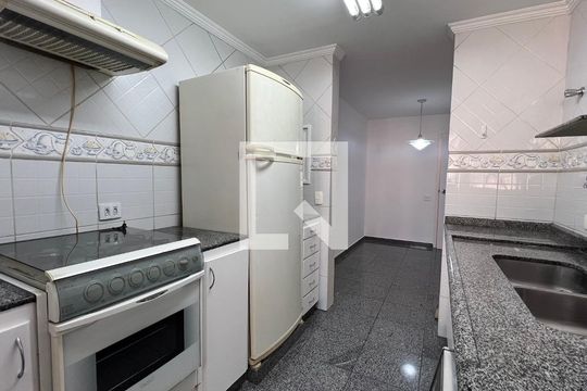 Área de Serviço/Cozinha de apartamento à venda com 3 quartos, 225m² em Cerqueira César, São Paulo