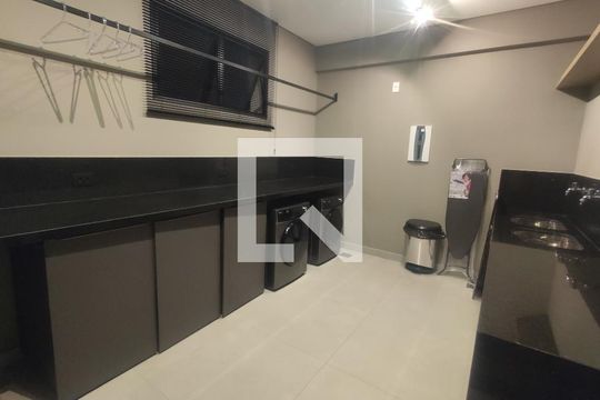 Área comum - Lavanderia de apartamento para alugar com 1 quarto, 45m² em Saraiva, Uberlândia