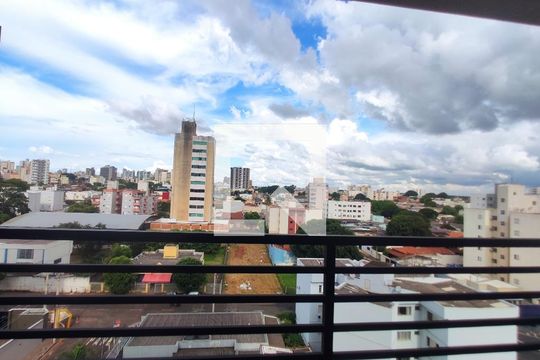 Varanda de apartamento para alugar com 1 quarto, 45m² em Saraiva, Uberlândia