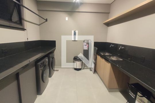 Área comum - Lavanderia de apartamento para alugar com 1 quarto, 45m² em Saraiva, Uberlândia