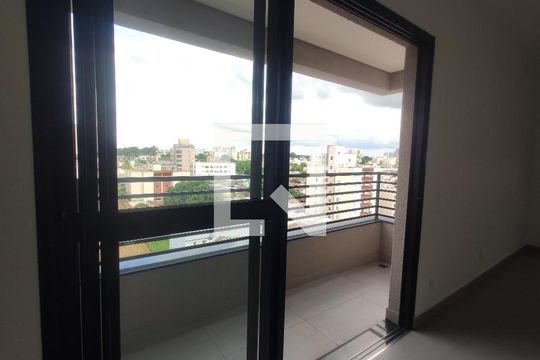 Varanda de apartamento para alugar com 1 quarto, 45m² em Saraiva, Uberlândia