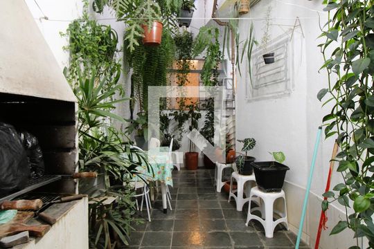Quintal de casa à venda com 2 quartos, 185m² em Vila Nova Mazzei, São Paulo