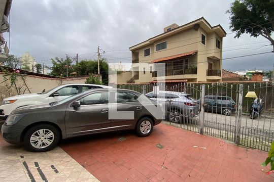 Garagem de casa à venda com 2 quartos, 185m² em Vila Nova Mazzei, São Paulo