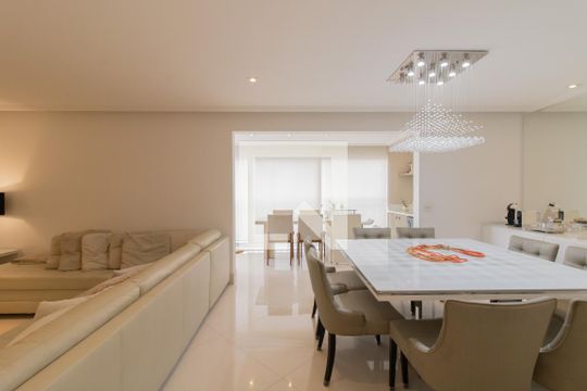 Sala de apartamento à venda com 2 quartos, 110m² em Vila Augusta, Guarulhos