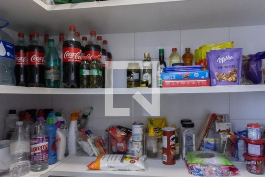 Despensa de apartamento à venda com 2 quartos, 110m² em Vila Augusta, Guarulhos