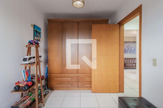 Quarto 2 de apartamento para alugar com 2 quartos, 74m² em Vila Nossa Senhora das Vitorias, Mauá