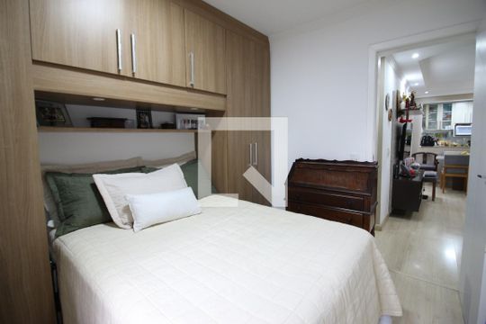 Quarto 1 de apartamento à venda com 2 quartos, 60m² em Vila Osasco, Osasco