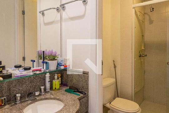 Banheiro Social de apartamento à venda com 2 quartos, 44m² em Campo Belo, São Paulo