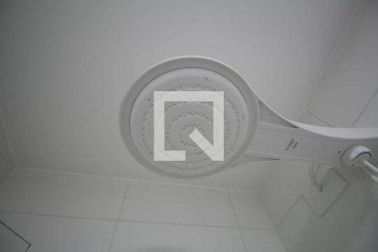 Banheiro de apartamento para alugar com 1 quarto, 24m² em Vila Nova das Belezas, São Paulo