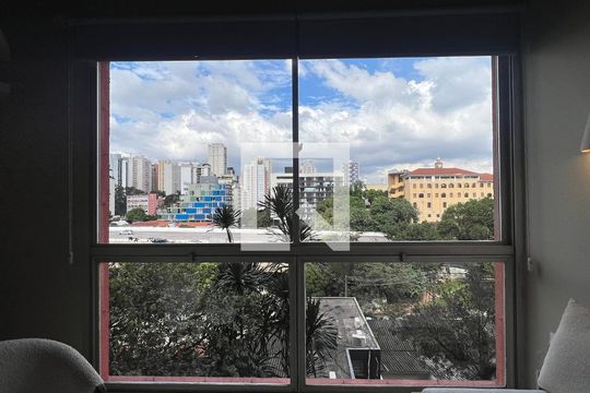 Vista da Sala de apartamento à venda com 1 quarto, 70m² em Pinheiros, São Paulo