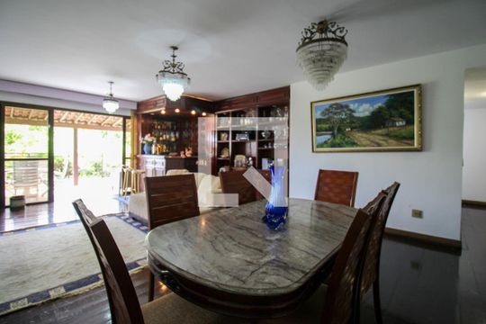Sala de apartamento à venda com 3 quartos, 190m² em Barra da Tijuca, Rio de Janeiro