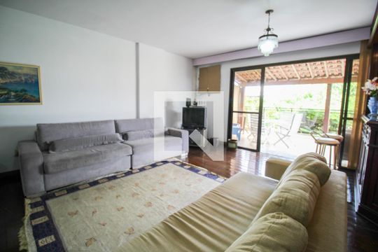 Sala de apartamento à venda com 3 quartos, 190m² em Barra da Tijuca, Rio de Janeiro