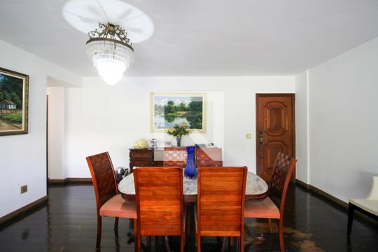 Sala de apartamento à venda com 3 quartos, 190m² em Barra da Tijuca, Rio de Janeiro