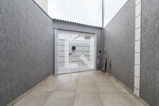 Garagem de casa à venda com 3 quartos, 95m² em Cidade Patriarca, São Paulo
