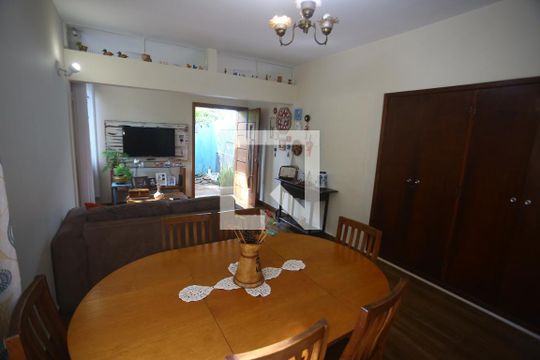 Sala de casa à venda com 4 quartos, 190m² em Glalija, Belo Horizonte