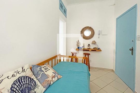 Sala de apartamento para alugar com 1 quarto, 40m² em Boqueirão, Santos