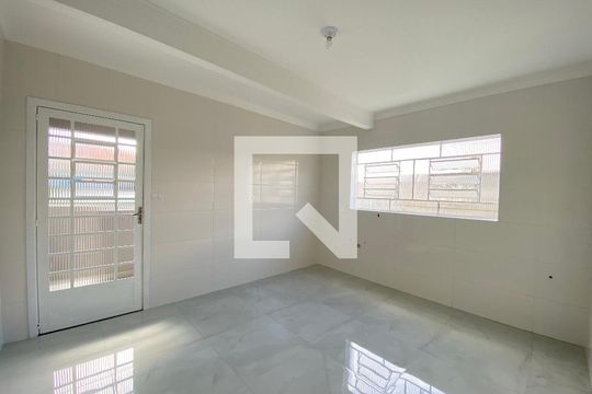 Cozinha de casa à venda com 3 quartos, 150m² em Jardim Dourado, Guarulhos