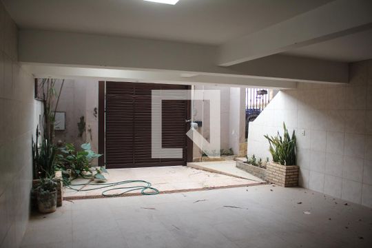 Garagem de casa à venda com 5 quartos, 557m² em Tirol, Contagem
