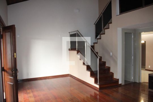 Casa à venda com 5 quartos, 557m² em Tirol, Contagem