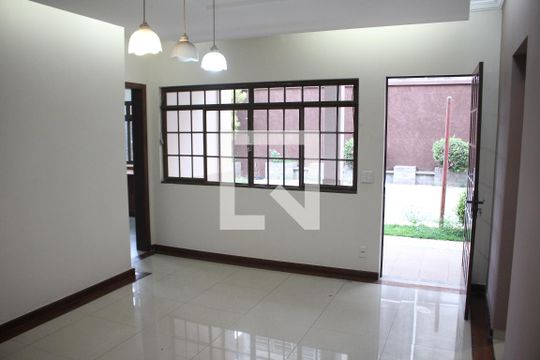 Quarto 3 de casa à venda com 5 quartos, 557m² em Tirol, Contagem