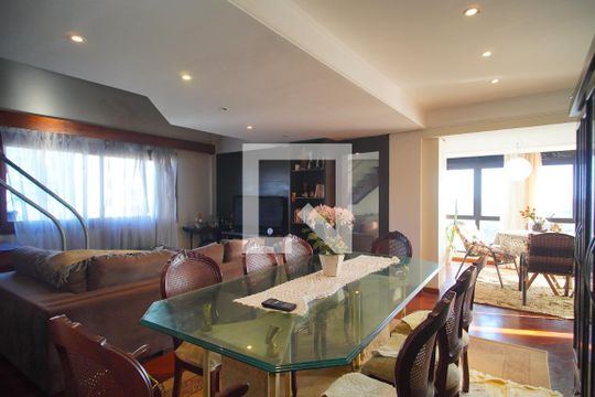 Sala 1 de apartamento à venda com 3 quartos, 458m² em Centro, Novo Hamburgo