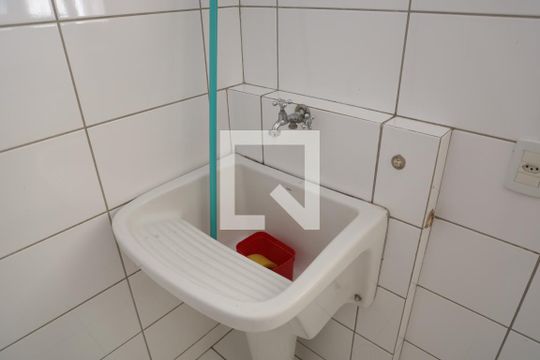 Área de Serviço de apartamento para alugar com 2 quartos, 82m² em Nova Suiça, Goiânia