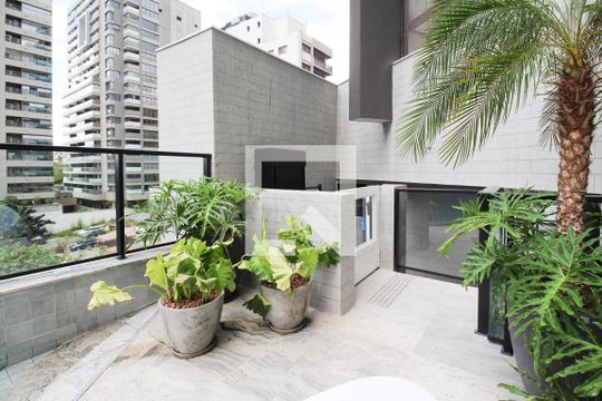 Área comum - Piscina de apartamento para alugar com 1 quarto, 34m² em Indianópolis, São Paulo