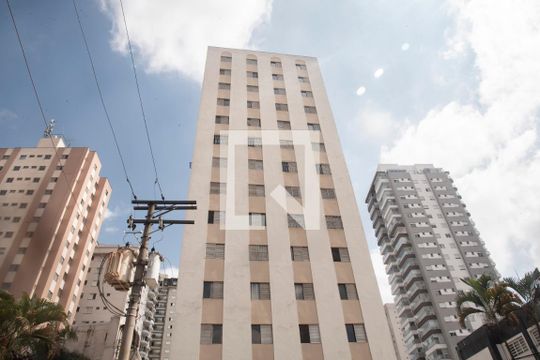Fachada de apartamento à venda com 2 quartos, 66m² em Chácara Inglesa, São Paulo