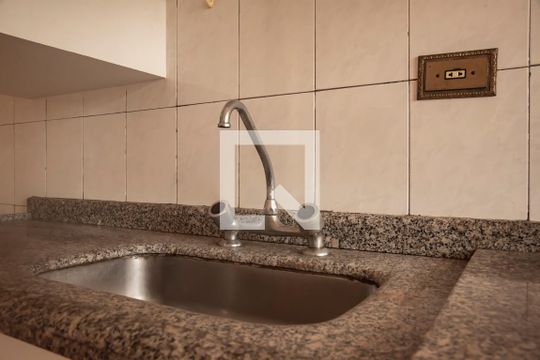 Cozinha de apartamento à venda com 2 quartos, 66m² em Chácara Inglesa, São Paulo
