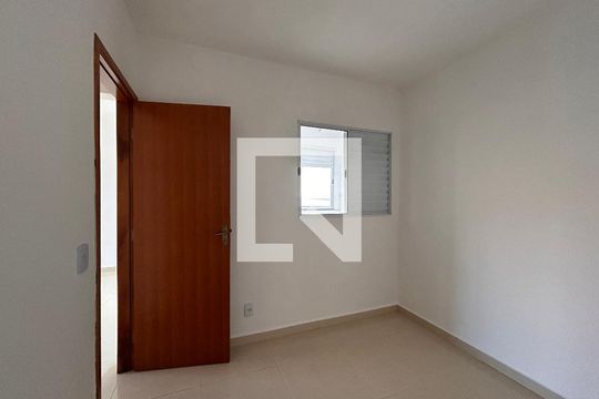 Quarto 1 de apartamento à venda com 2 quartos, 40m² em Jaguará, São Paulo