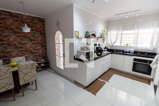 Cozinha de casa à venda com 3 quartos, 194m² em Jardim Nossa Senhora Auxiliadora, Campinas