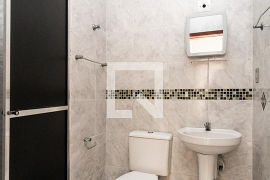 Banheiro de apartamento para alugar com 2 quartos, 60m² em Liberdade, Novo Hamburgo
