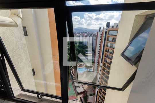 Vista Área de Serviço de apartamento à venda com 3 quartos, 131m² em Jardim Iris, São Paulo