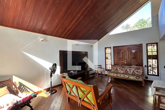 Sala de casa de condomínio à venda com 6 quartos, 600m² em Recreio dos Bandeirantes, Rio de Janeiro