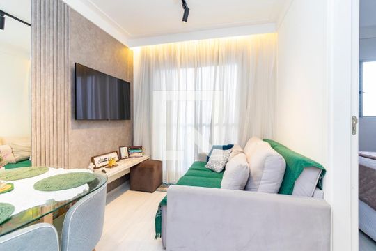 Sala de apartamento para alugar com 2 quartos, 36m² em Itaquera, São Paulo