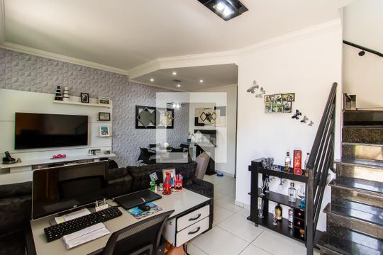 Casa à venda com 3 quartos, 77m² em Vila Paranagua, São Paulo