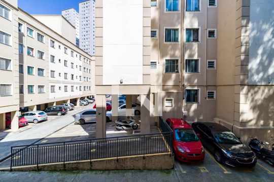 Vista da Sala de apartamento para alugar com 2 quartos, 45m² em Jardim Paris, São Paulo