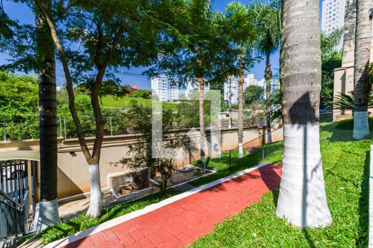 Área comum de apartamento para alugar com 2 quartos, 45m² em Jardim Paris, São Paulo