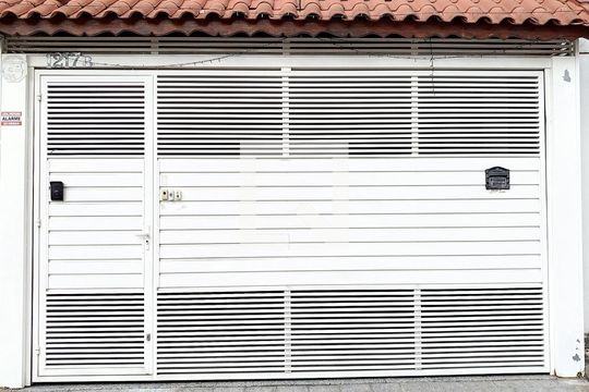 Fachada de casa à venda com 3 quartos, 230m² em Jardim Vila Formosa, São Paulo