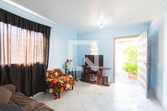 Sala de casa à venda com 7 quartos, 330m² em Estância Velha, Canoas